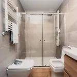 Habitacion En Vivienda Centrica