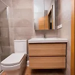 Habitacion En Vivienda Centrica