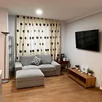 Rum i privatbostad Habitacion En Vivienda Centrica