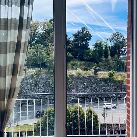 Δωμάτια σε οικογενειακή κατοικία Habitacion En Vivienda Centrica Μπιλμπάο