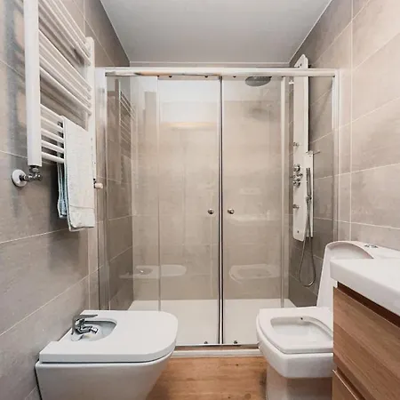 Habitacion En Vivienda Centrica